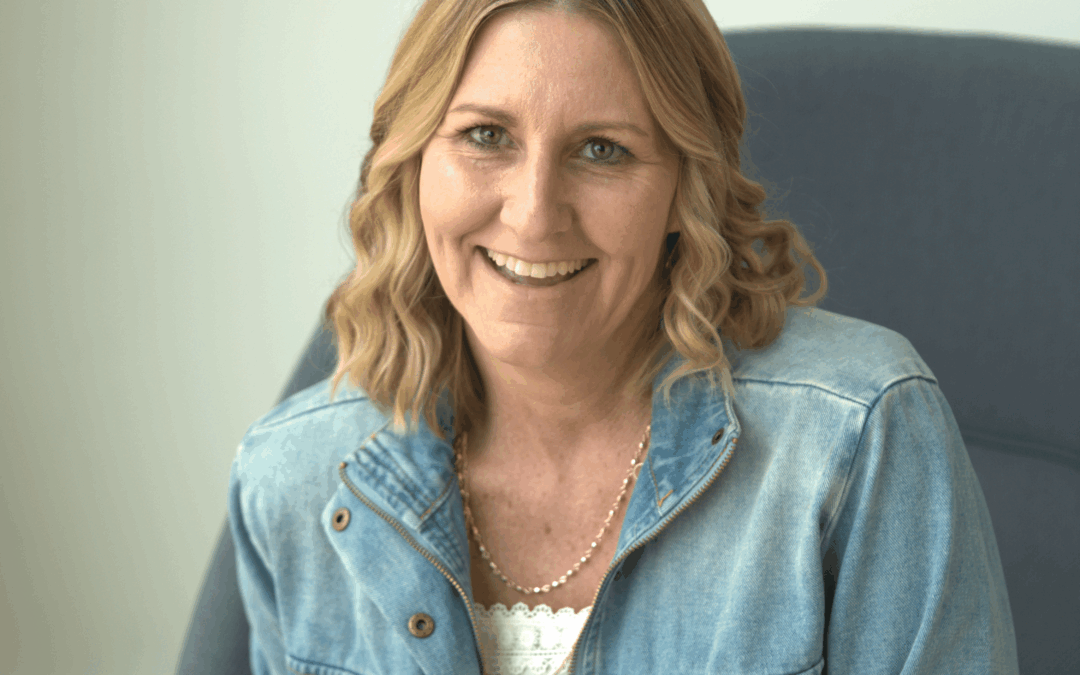 294: How This Mom of 4 and Daycare Owner Made $5,559 from 3 Portrait Sessions After Revamping Her Boutique System