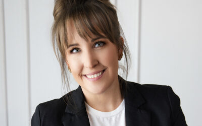 Episode 300 – Working Her Tail Off But Still Broke: How Jacie Went From Hating Christmas to $3,700 Sales